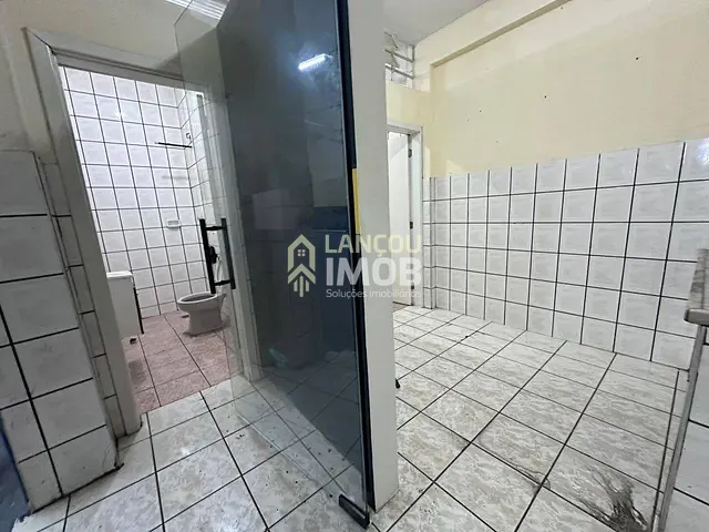 Box/Garagem para alugar, no bairro Vila Vianelo em Jundiaí