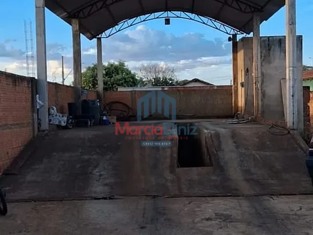 Box/Garagem à venda, no bairro Jardim Sumare em Miguelópolis