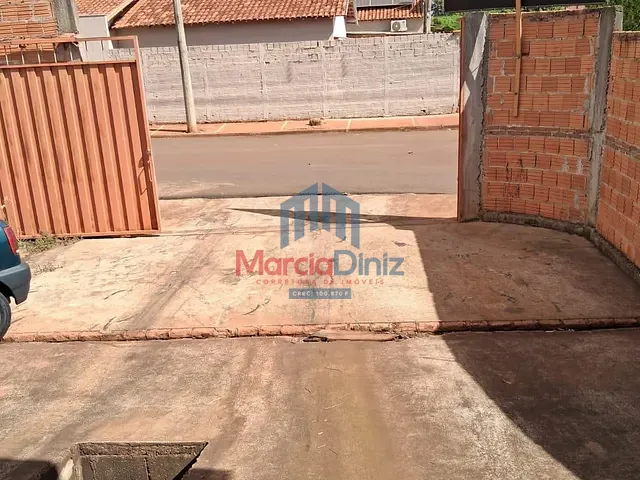 Box/Garagem à venda, no bairro Jardim Sumare em Miguelópolis