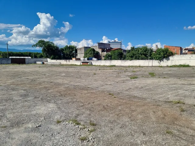 Box/Garagem com 5356m², para alugar, no bairro Parque Residencial Itaguassu em Aparecida