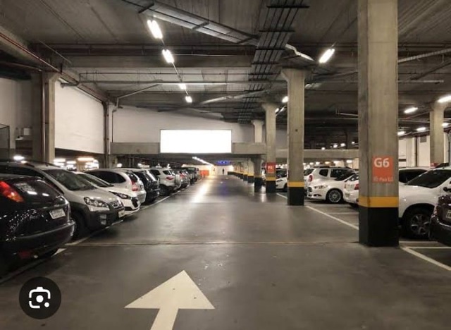Foto do Box/Garagem - Estacionamento a venda no centro 
De investimento.
.......no
Miolo de | Pleno Imobiliária