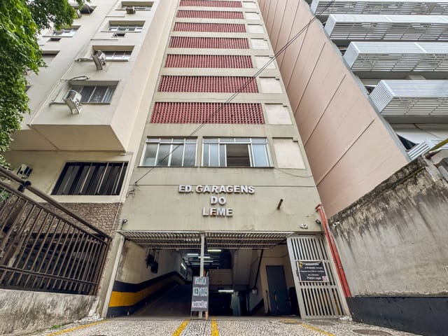 Foto do Box/Garagem - Vaga em Edifício Garagem | Vizinhos do Leme