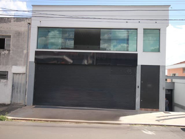 Galpão / Barracão com 217m², para alugar, no bairro Jardim São Nicolau em São João da Boa Vista