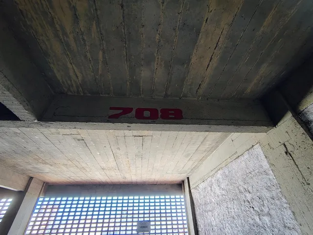 Box/Garagem à venda, no bairro Centro em Pelotas