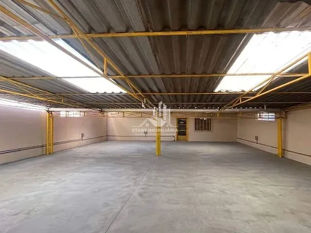 Box/Garagem para alugar, no bairro Centro em Pederneiras