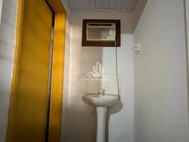 Box/Garagem para alugar, no bairro Centro em Pederneiras