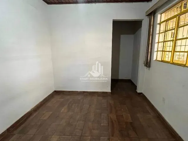 Box/Garagem para alugar, no bairro Centro em Pederneiras