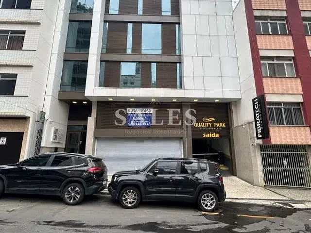Box/Garagem com 10m², à venda, no bairro Centro em Juiz de Fora