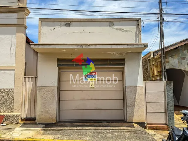 Box/Garagem para alugar, no bairro Santa Cruz em Itapira
