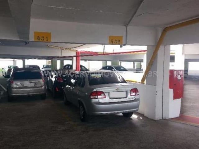 Box/Garagem com 17m², à venda, no bairro Centro em Juiz de Fora