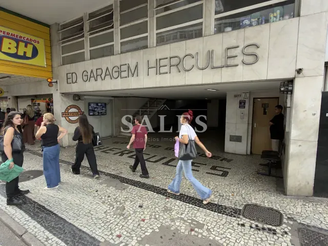 Box/Garagem com 12m², à venda, no bairro Centro em Juiz de Fora