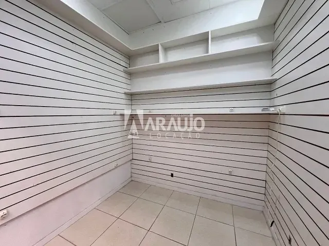 Box/Garagem para alugar, no bairro Centro em Itajaí