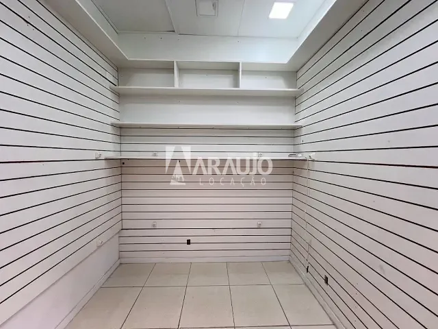 Box/Garagem para alugar, no bairro Centro em Itajaí