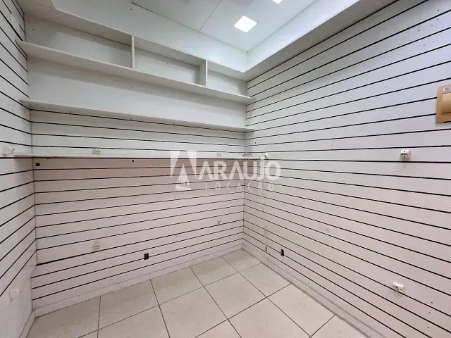 Box/Garagem para alugar, no bairro Centro em Itajaí
