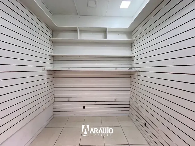 Box/Garagem para alugar, no bairro Centro em Itajaí