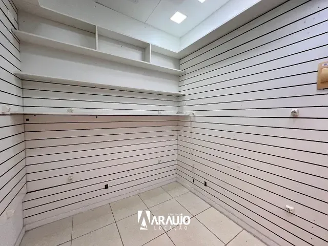 Box/Garagem para alugar, no bairro Centro em Itajaí