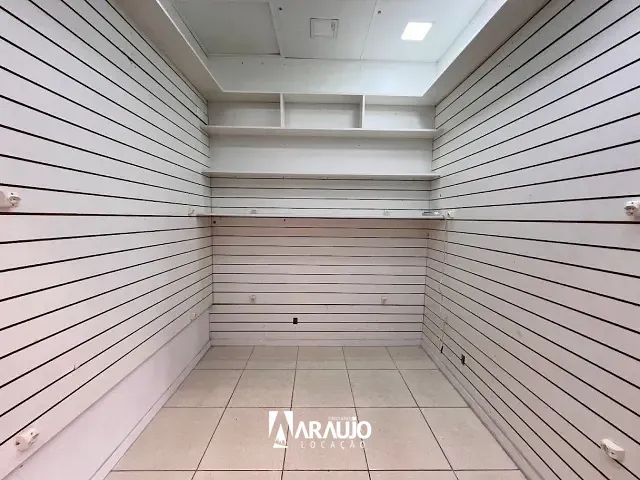 Box/Garagem para alugar, no bairro Centro em Itajaí