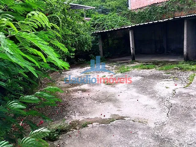 Box/Garagem para alugar, no bairro Saudade em Barra Mansa