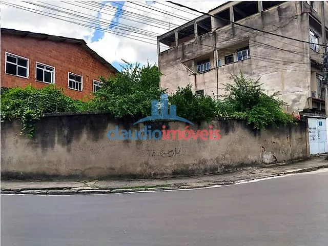 Box/Garagem para alugar, no bairro Saudade em Barra Mansa