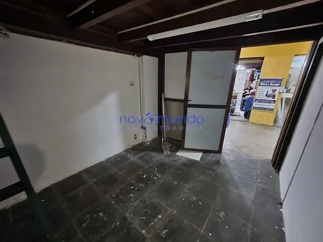 Box/Garagem com 10m², para alugar, no bairro Botafogo em Rio de Janeiro