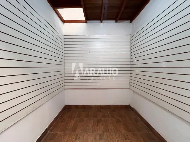 Box/Garagem para alugar, no bairro Centro em Itajaí