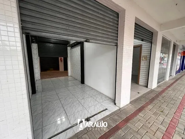 Box/Garagem para alugar, no bairro Centro em Itajaí