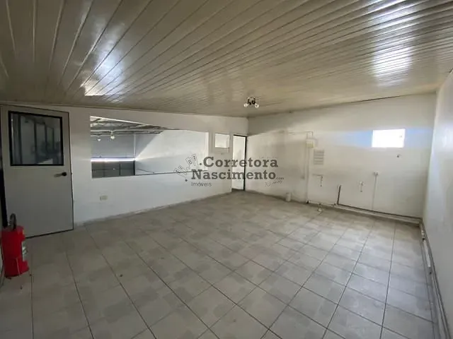 Box/Garagem com 307m², para alugar, no bairro Jardim Terras de São João em Jacareí