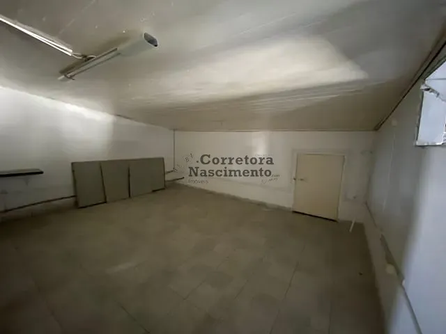 Box/Garagem com 307m², para alugar, no bairro Jardim Terras de São João em Jacareí