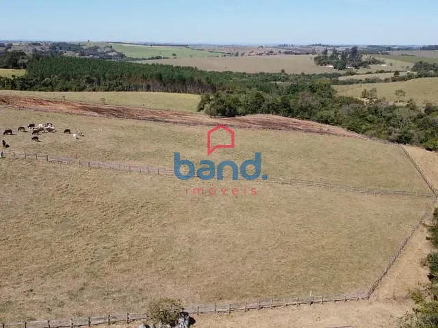 Haras com 208120m² 3 quartos e 4 banheiros, à venda, no bairro Nova Tatuí em Tatuí