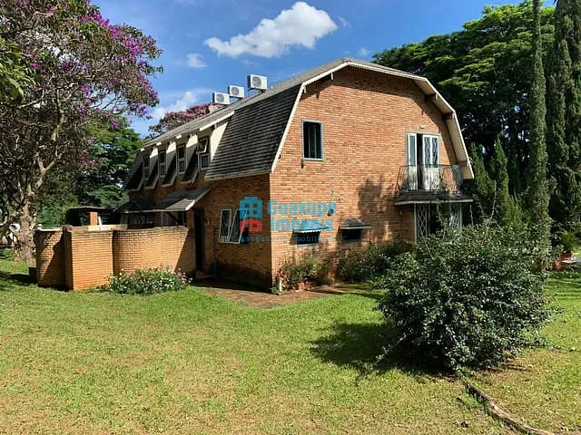 Haras com 5m² 2 quartos e 3 banheiros, à venda, no bairro Serrinha em GUAXUPÉ