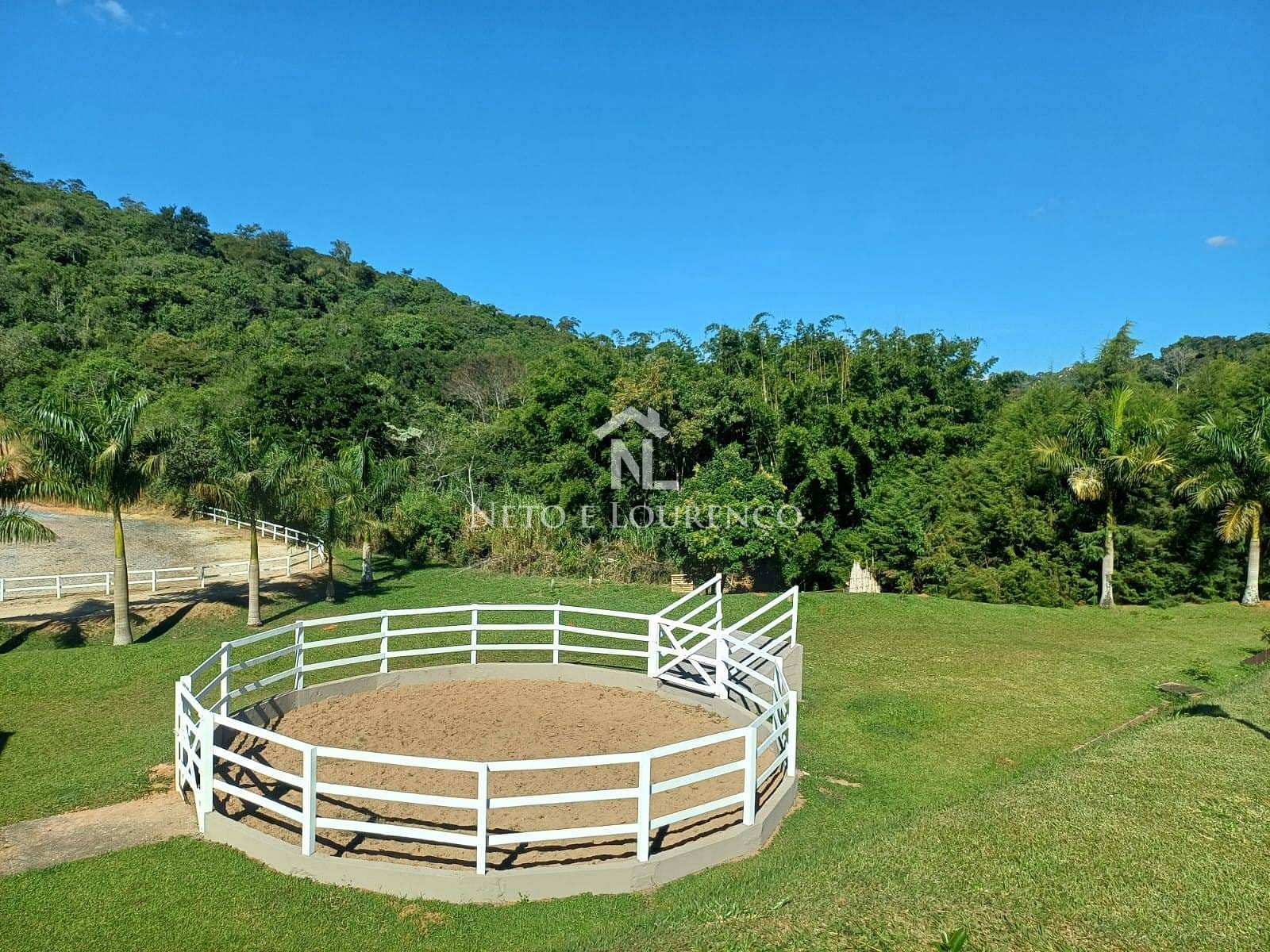 Sítio à venda com 4 quartos, 10m² - Foto 3