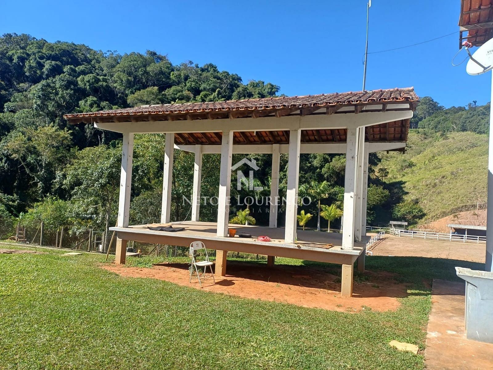 Sítio à venda com 4 quartos, 10m² - Foto 17