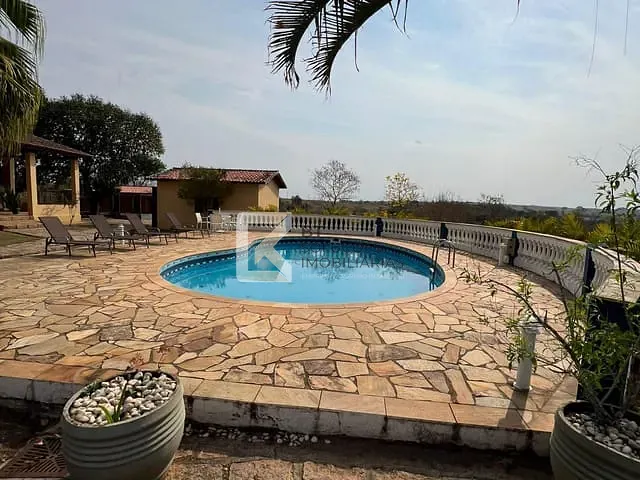 Haras com 27000m² 3 quartos e 4 banheiros, à venda, no bairro Jardim Buru em Salto