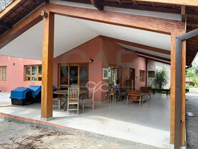 Haras com 220000m² 4 quartos e 6 banheiros, à venda, no bairro Salto Pirapora em Salto de Pirapora
