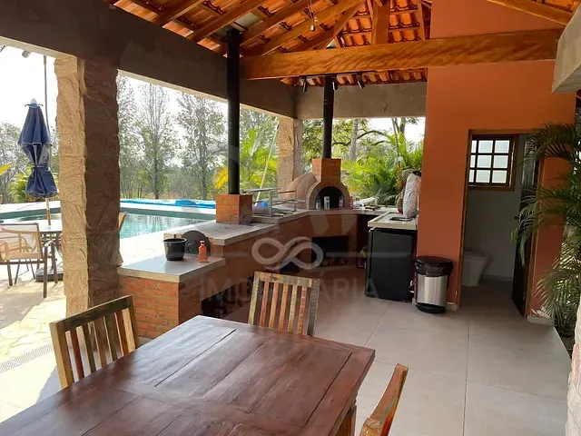 Haras com 220000m² 4 quartos e 6 banheiros, à venda, no bairro Salto Pirapora em Salto de Pirapora