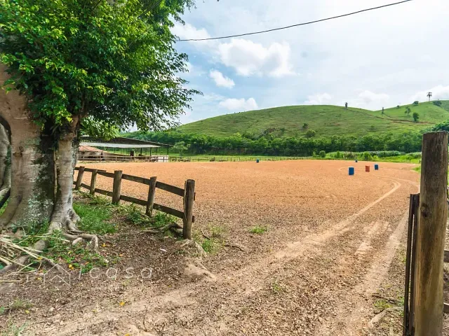 Haras com 1331000m² 7 quartos e 5 banheiros, à venda, no bairro Freguesia da Escada em Guararema