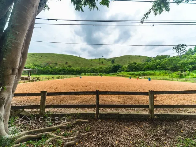 Haras com 1331000m² 7 quartos e 5 banheiros, à venda, no bairro Freguesia da Escada em Guararema
