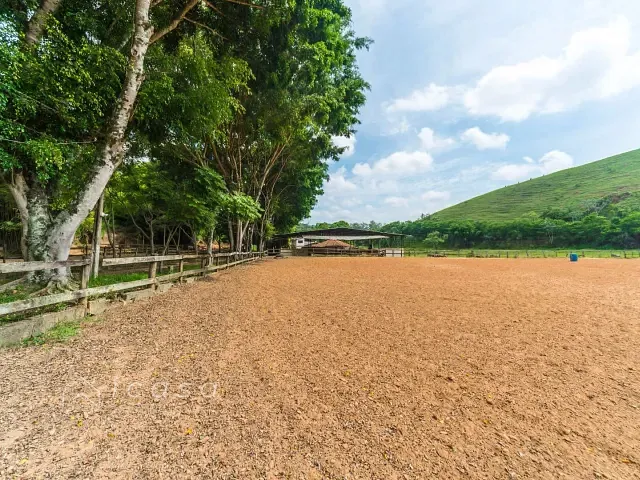 Haras com 1331000m² 7 quartos e 5 banheiros, à venda, no bairro Freguesia da Escada em Guararema