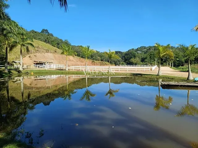 Haras com 91000m² 4 quartos e 3 banheiros, à venda, no bairro Pau Arcado em Campo Limpo Paulista