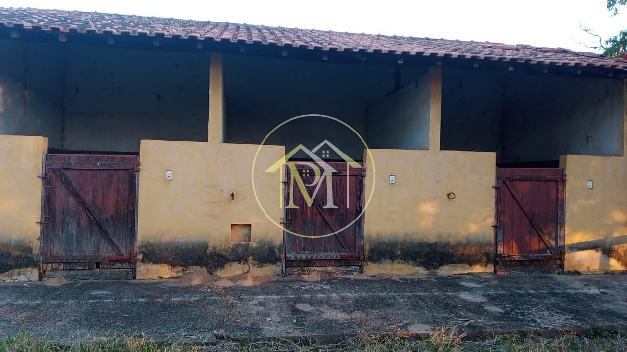 Fazenda à venda com 8 quartos, 10m² - Foto 49