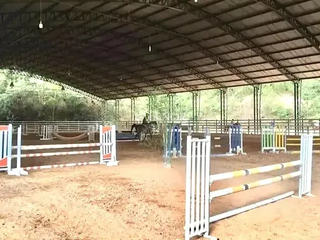 Haras com 217800m² 8 quartos e 6 banheiros, à venda, no bairro Vila Marques em São Roque