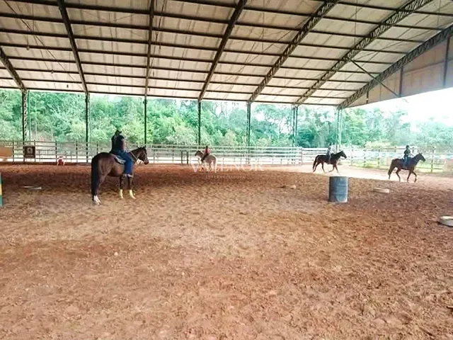 Haras com 217800m² 8 quartos e 6 banheiros, à venda, no bairro Vila Marques em São Roque