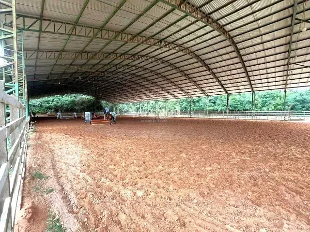 Haras com 217800m² 8 quartos e 6 banheiros, à venda, no bairro Vila Marques em São Roque