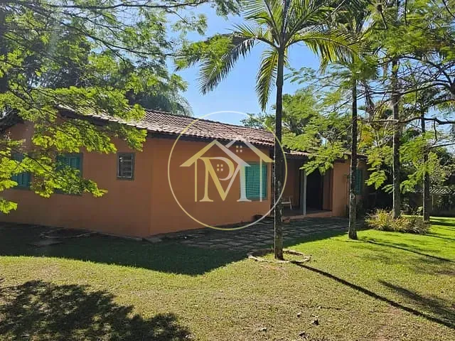Haras com 20000m² 4 quartos e 3 banheiros, à venda, no bairro Terras de Santa Rosa em Salto