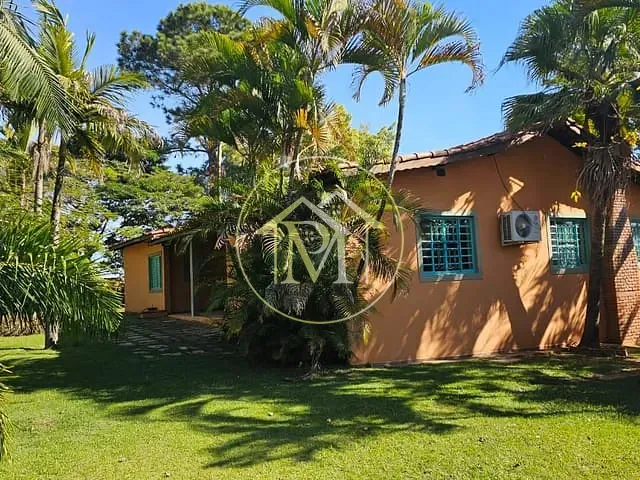 Haras com 20000m² 4 quartos e 3 banheiros, à venda, no bairro Terras de Santa Rosa em Salto