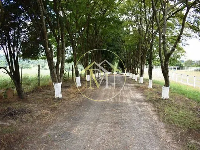 Haras com 387200m² 2 quartos e 4 banheiros, à venda, no bairro Centro em Itu