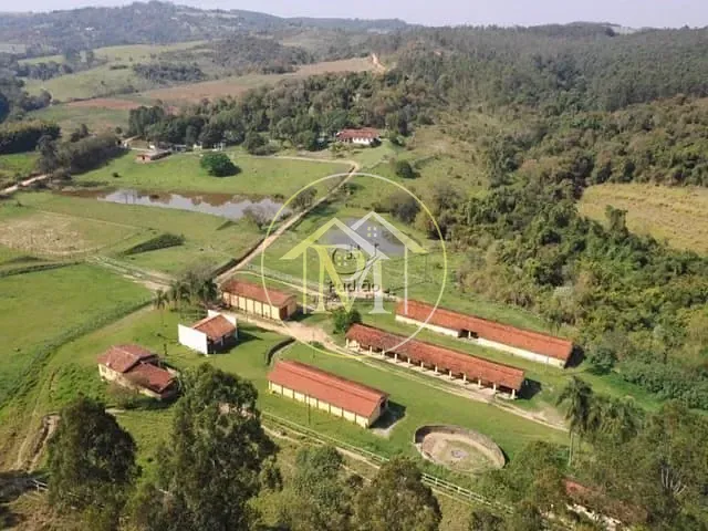 Haras com 508200m² 6 quartos e 8 banheiros, à venda, no bairro Área Rural de Itu em Itu