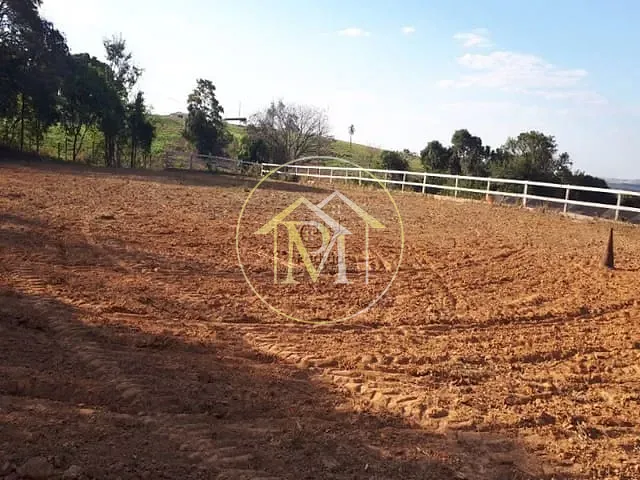 Haras com 181500m² 4 quartos e 1 banheiro, à venda, no bairro Nova Tietê em Tietê