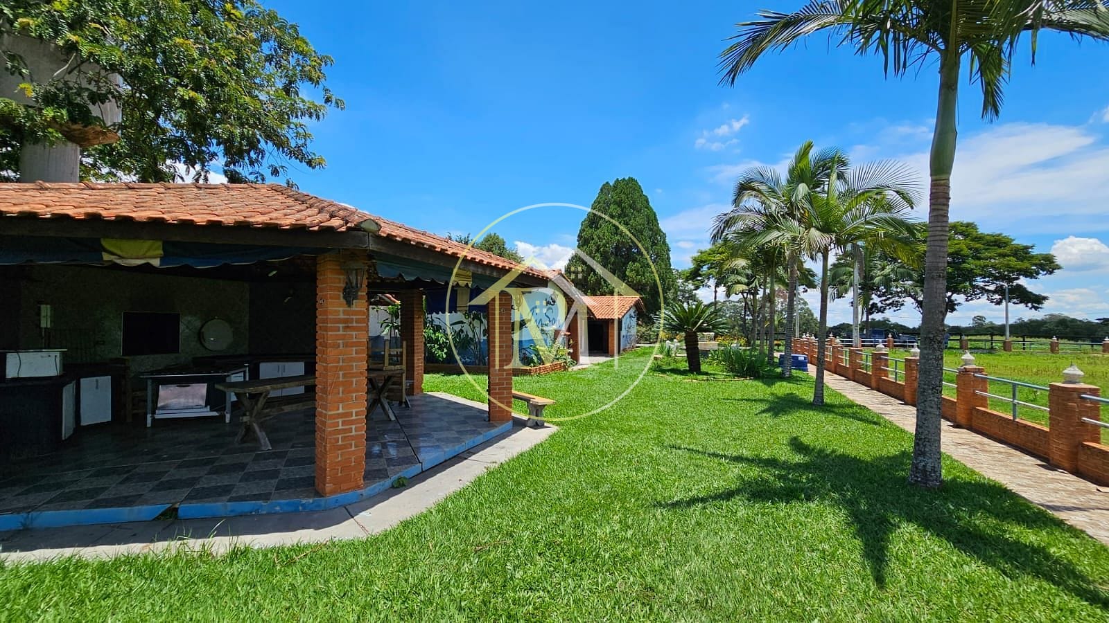 Fazenda à venda com 7 quartos, 242000m² - Foto 31