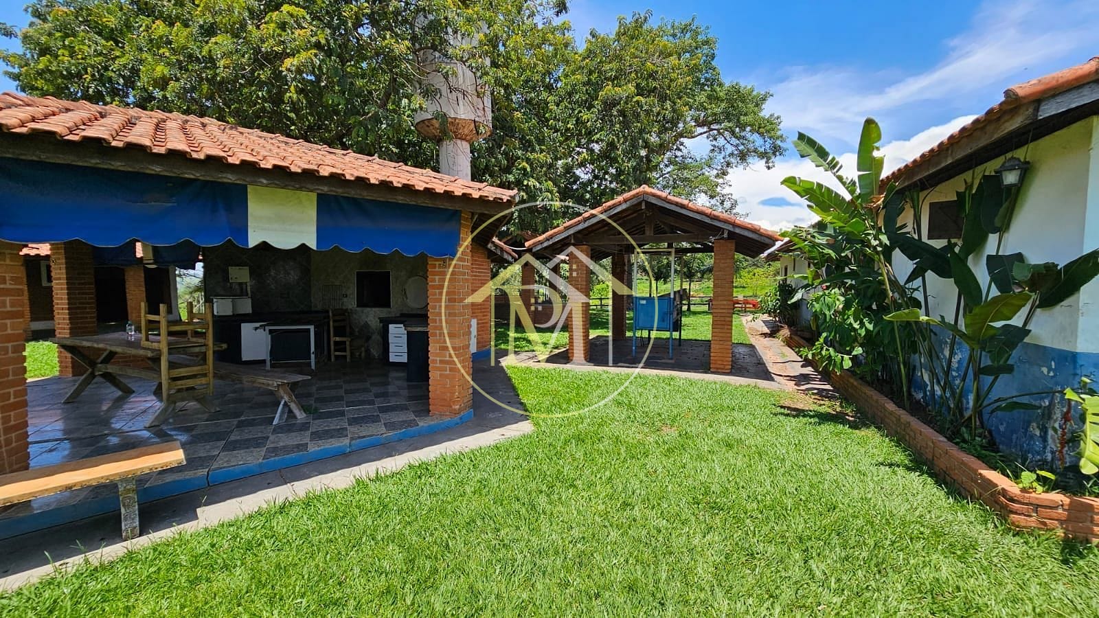 Fazenda à venda com 7 quartos, 242000m² - Foto 33